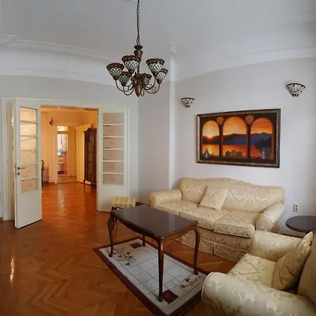 Dvornik Lux 1 Apartment *